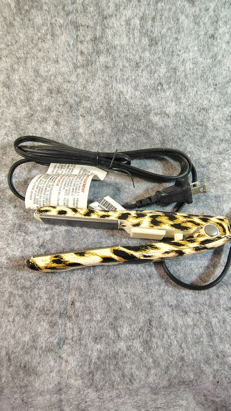 BaBylissPRO Nano Titanium Mini Flat Iron 6in Travel Vacation